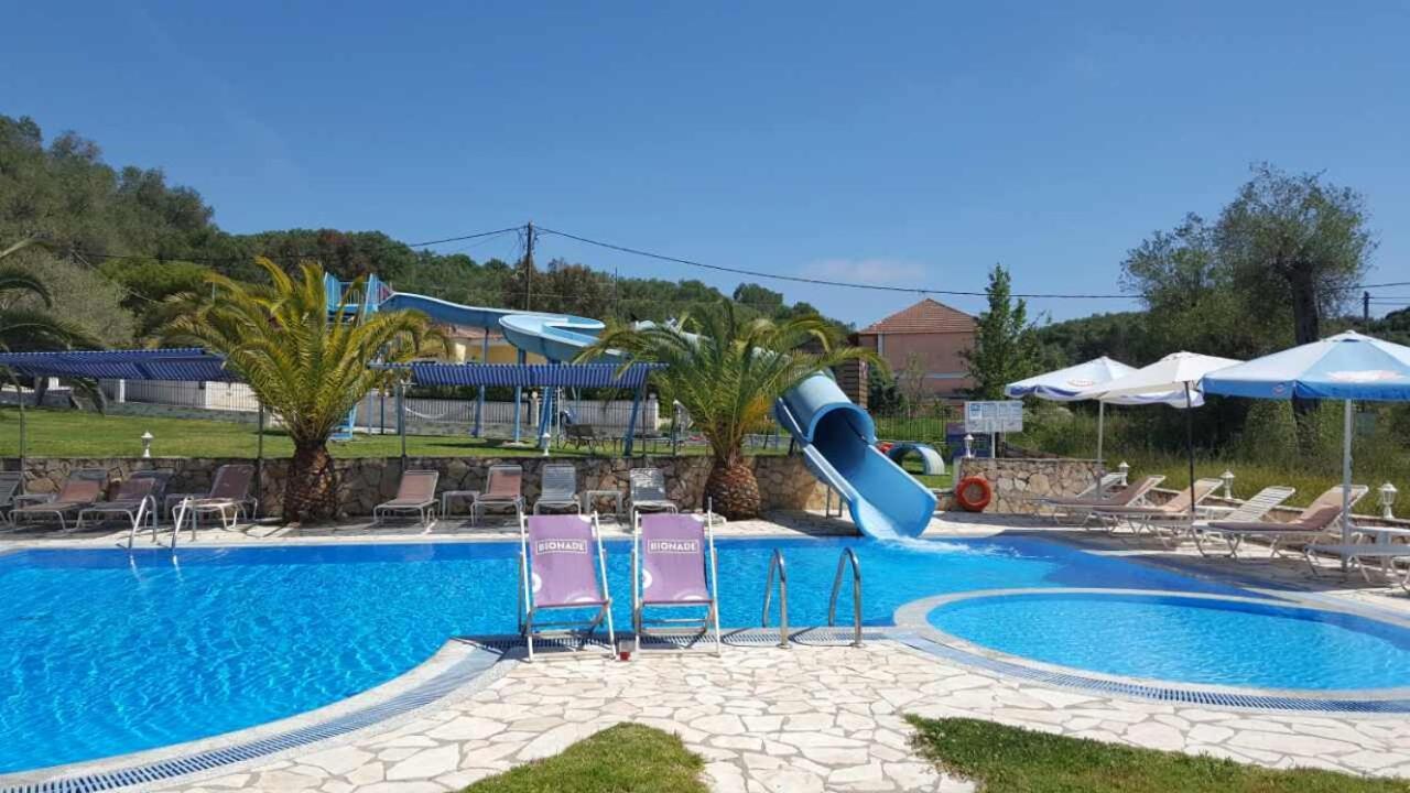 Nychterida Aparthotel